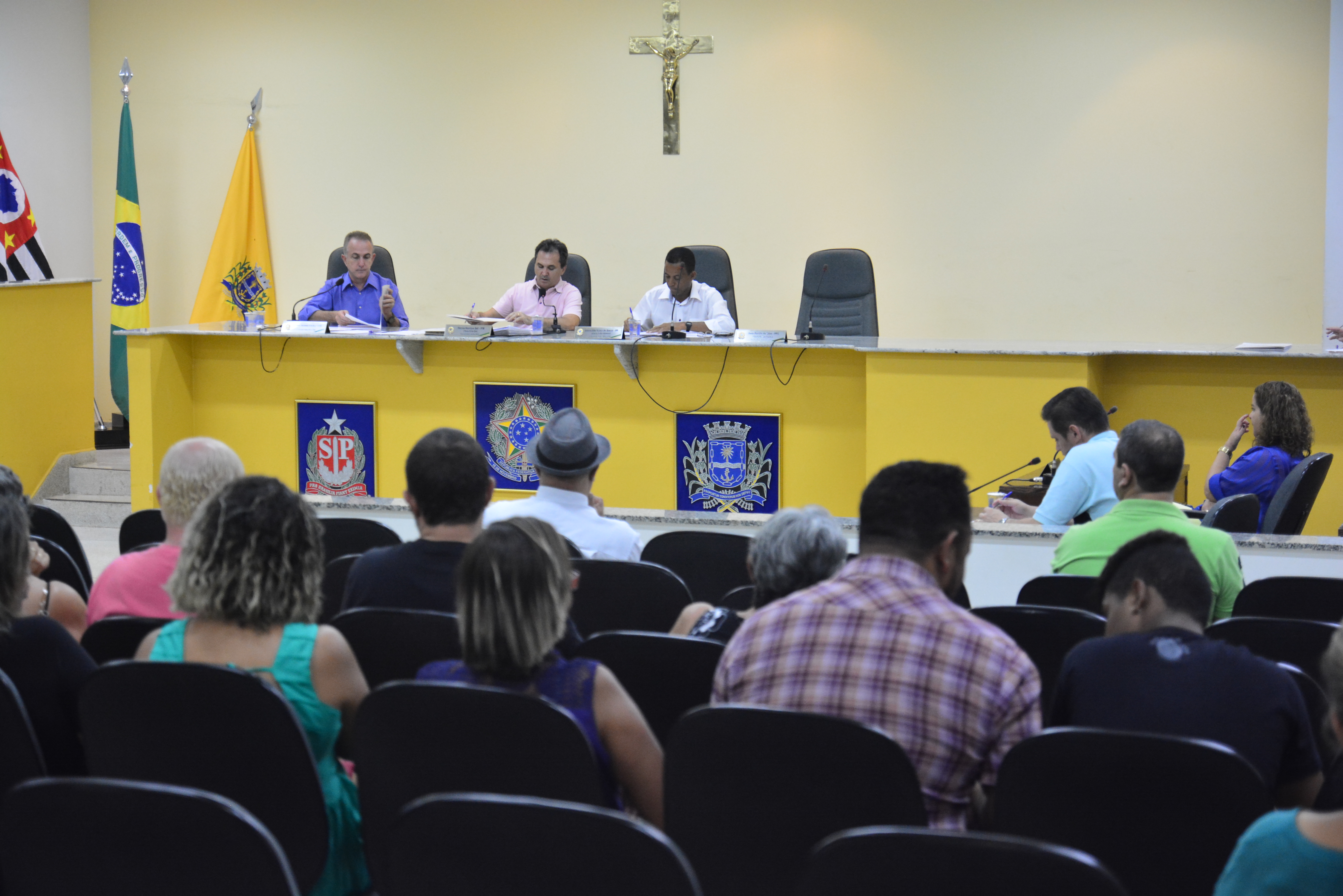 Câmara realiza 55ª. Sessão ordinária e homenageia famílias do município