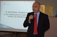 Câmara realiza palestra à comerciantes e empresário sobre as mudanças da Lei Trabalhista