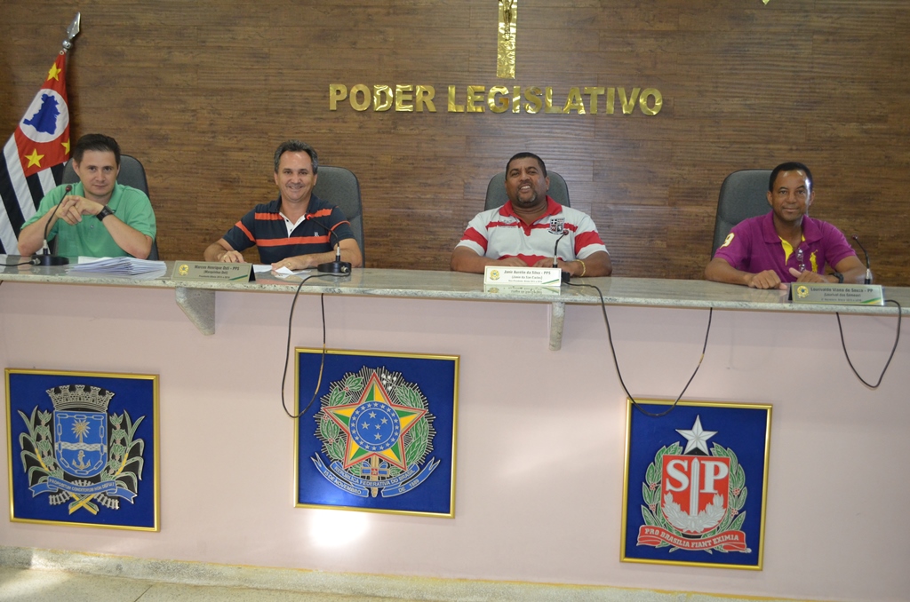 Câmara realiza Sessão Extraordinária e aprova Projetos de Lei de interesse ao Município