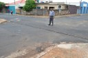 Prefeitura atende solicitação do vereador Lourival dos Gêmeos e repara canaleta na Rua Bonfim