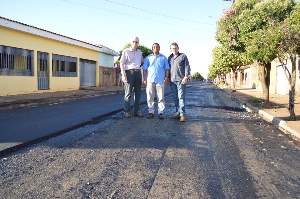 Prefeitura inicia recapeamento asfáltico em ruas do bairro COHAB II